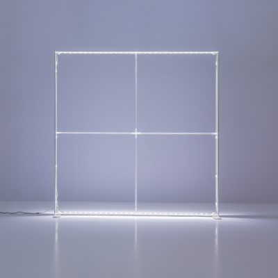 LED�Z�S���C�g�{�b�N�X�{�� ��^�f�B�X�v���C W2,000�~H2,000mm